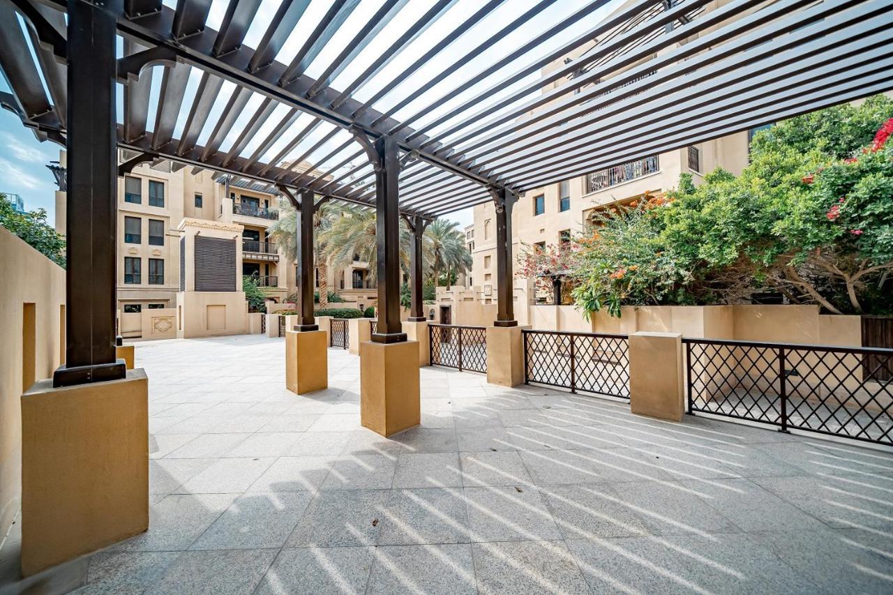 דובאי Higuests - Spacious Apt With Private Balcony In Old Town מראה חיצוני תמונה